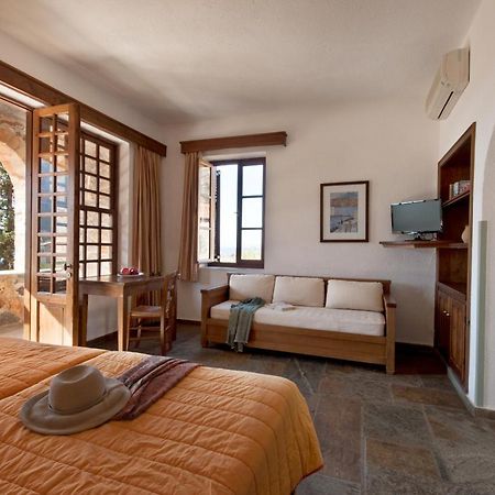 Kalamitsi Hotel Kardamyli Exterior foto